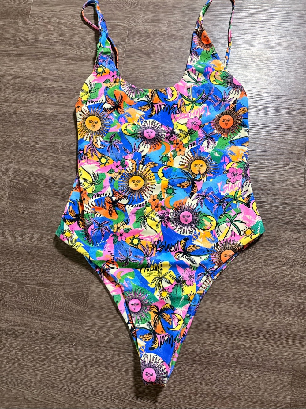 Kulani Kinis High Leg Hawaii One Piece Size XL with suns and trees